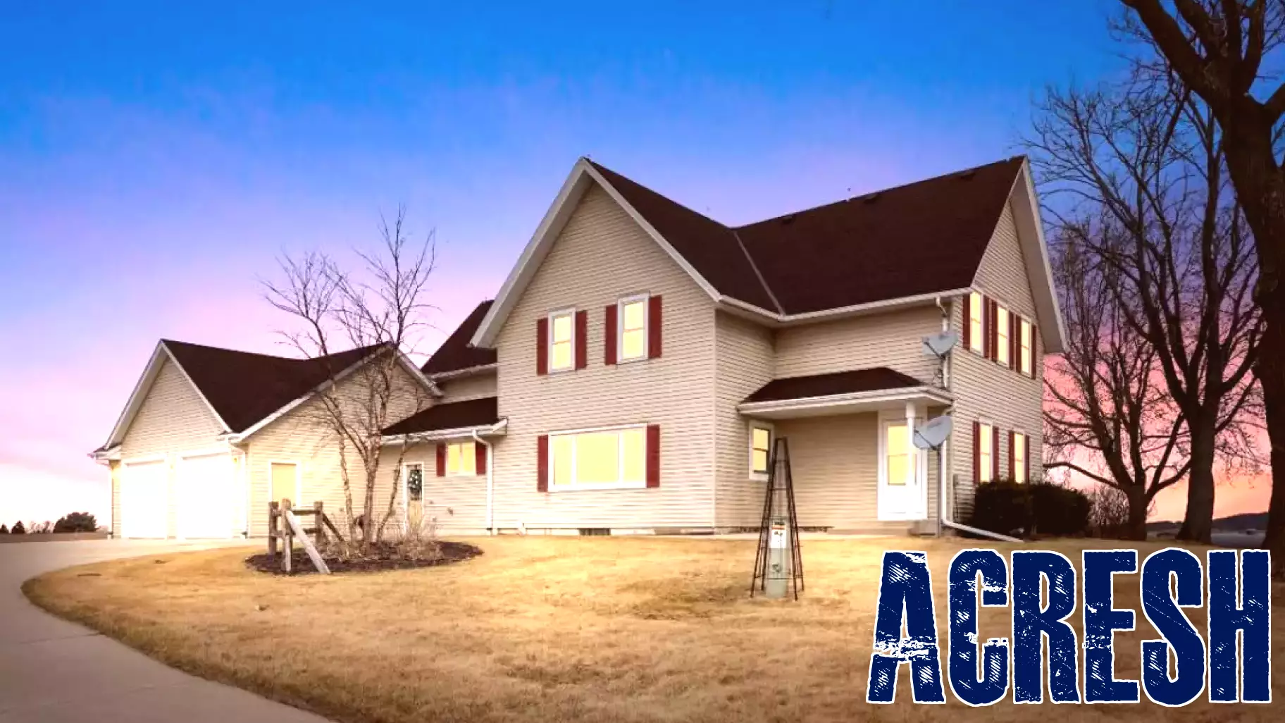 Charming Farmhouse Set on Over 6 Acres in Slinger School District